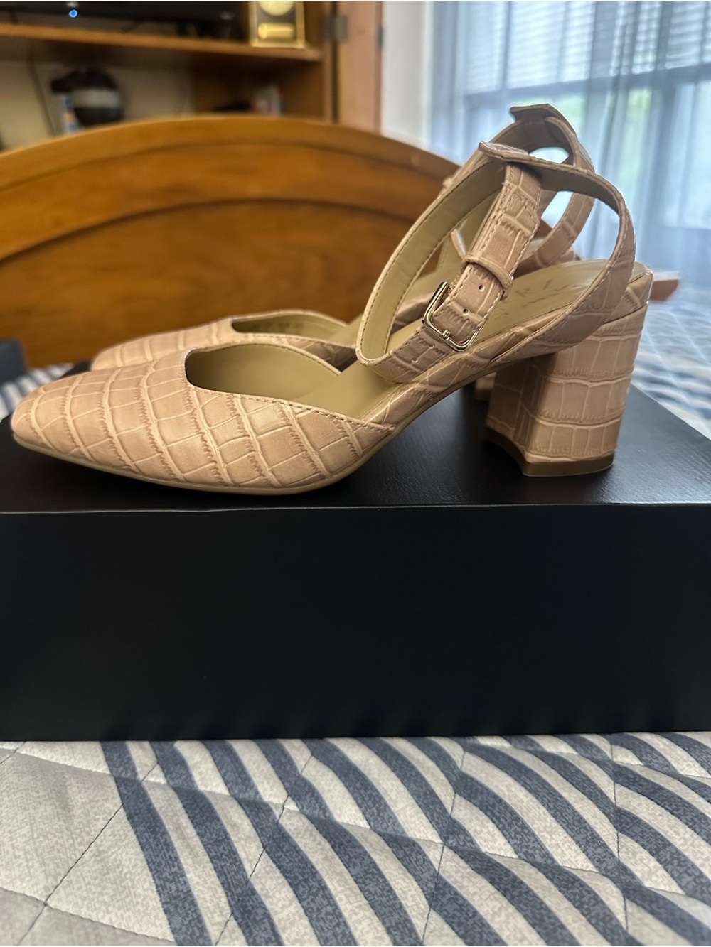 Naturalizer Croc-Embossed Pointed Block Heel Pumps in Blush